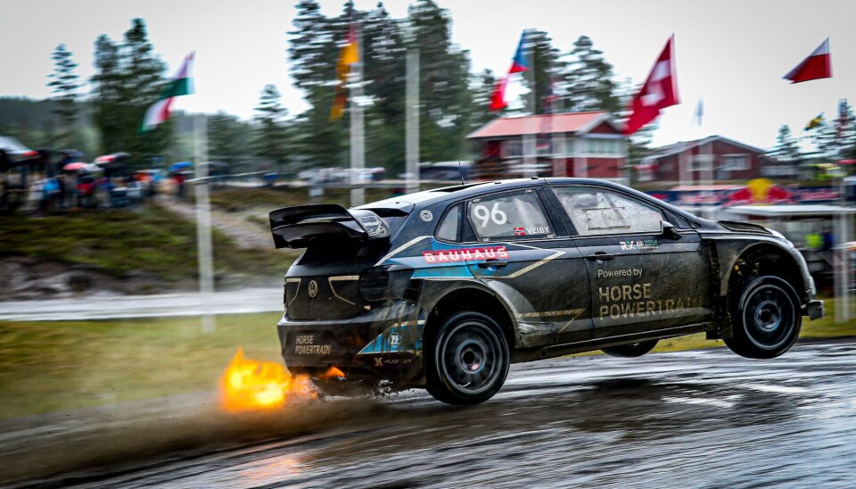 Ole Christian Veiby har ladet kanonen både på rallycrossbanen og på hjemmebanen denne sesongen, og reiser til Nyirad som nybakt pappa. Her fra sesongstarten i Höljes i begynnelsen av mai.