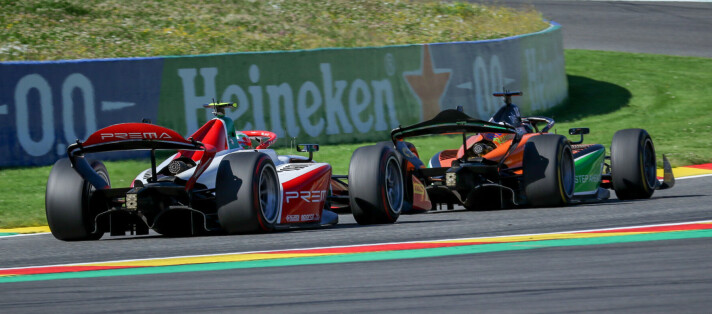 Derfor valgte Dennis å bruke en helt annen bakvinge