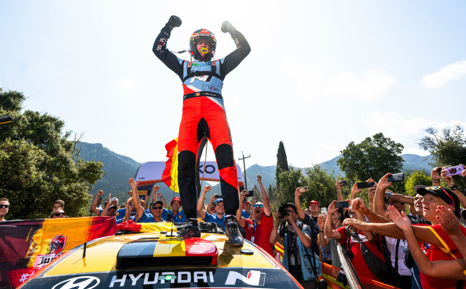 Thierry Neuville kunne juble for sesongens andre seier i Hellas.