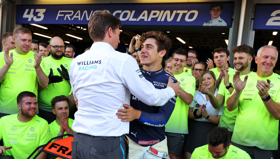James Vowles sammen med Franco Colapinto etter Aserbajdsjan Grand Prix.