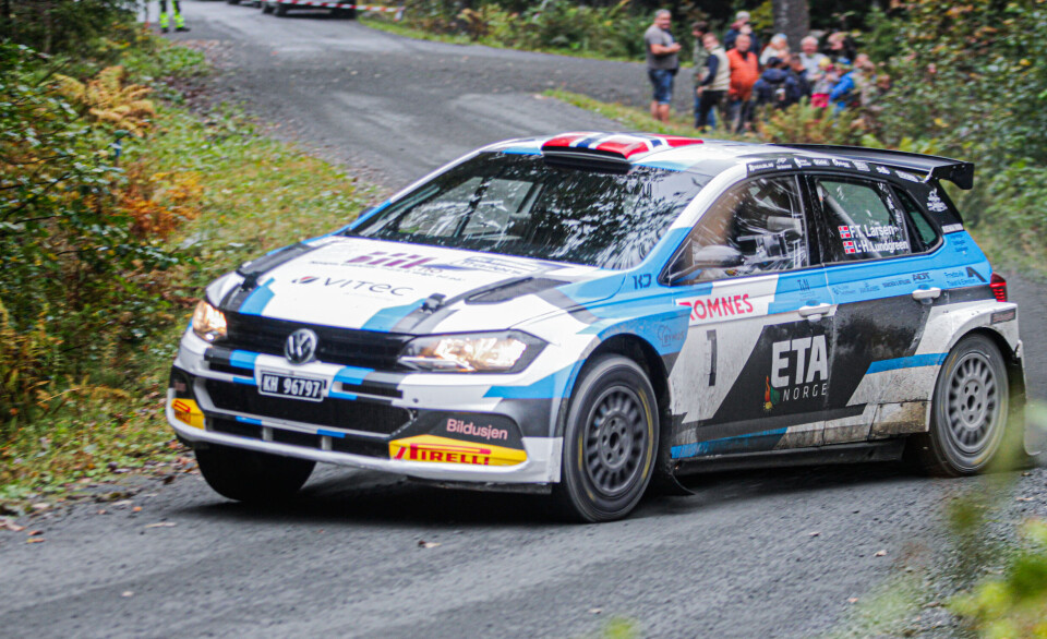 Det gikk unna for Frank Tore Larsen under Rally Hedemarken, men etter målgang på siste etappe gikk det galt.