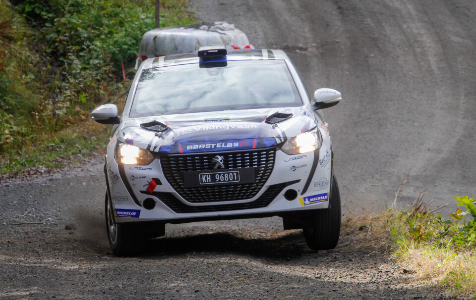 Herman Lie-Nilsen i aksjon under Rally Hedemarken, denne gangen med Steve Røkland i høyrestolen.