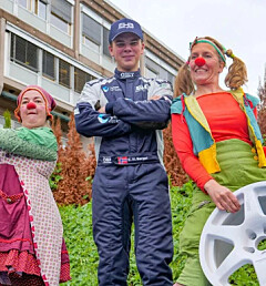 Derfor har Eirik donert 100.000 kroner til sykehusklovnene