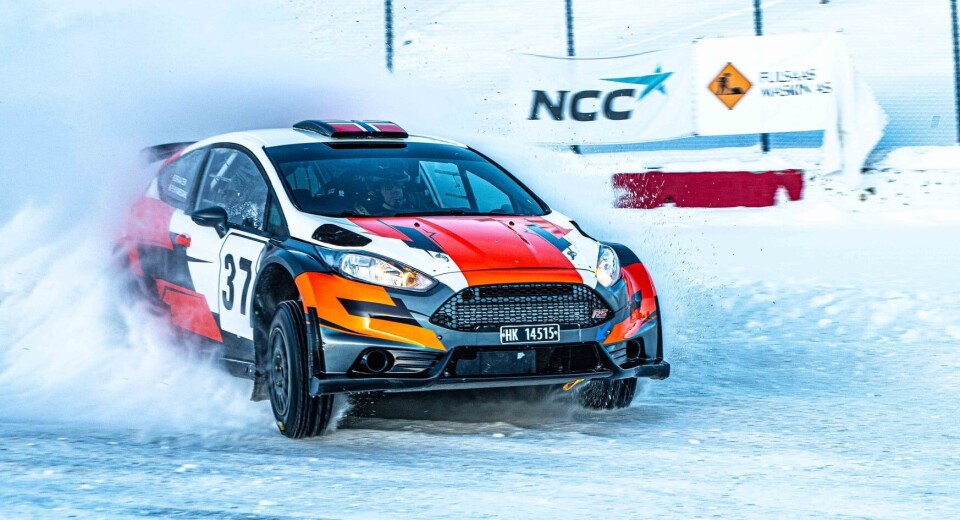 Her er Mats Peder Hvambsahl i aksjon under Smådølsprinten, som var hans første testløp i R5-kategorien. Så - i hans første NM-runde bare en uke senere gikk det fryktelig galt.