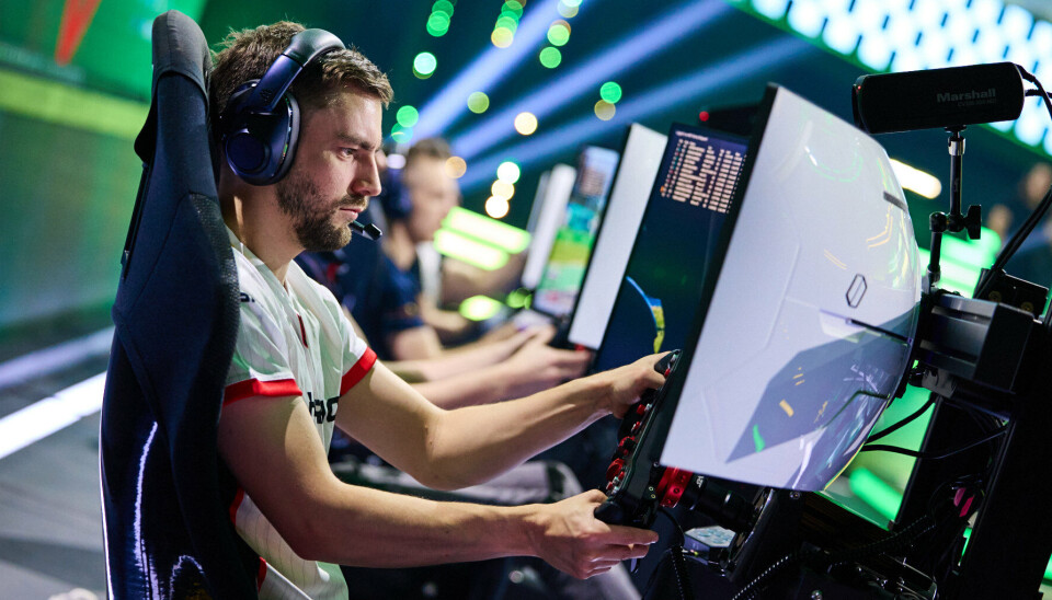 Tommy Østgaard er svært misfornøyd med håndteringen av fjorårets NM i E-Sport, som endte med at han ble fratatt to gull.