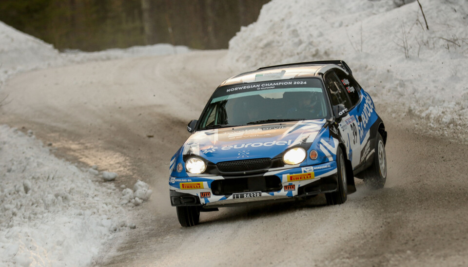 Tempoet har vært høyt i nasjonalklassen i år, men gjennom vinteren har regjerende mester Anders Kjær sett ut til å ha full kontroll. Men alt er fortsatt åpent når barmarksesongen venter om mer enn fire måneder.