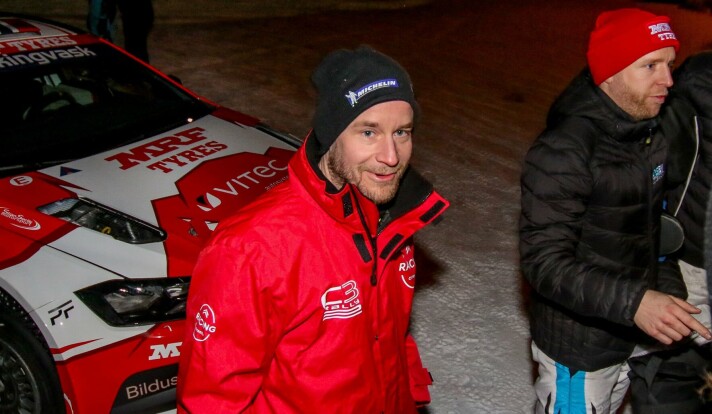 – Vanskelig å lære en gammel hund å sitte