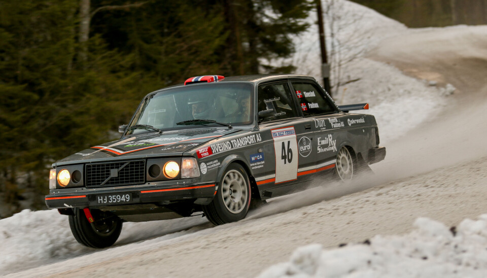 Om Rally Finnskog hadde endt bedre enn en røket gasswaier, så hadde Emil Sivesind vært en oppriktig medaljekandidat i kanskje den hardeste klassen i norsk rally. Nå ser det derimot mørkere ut.