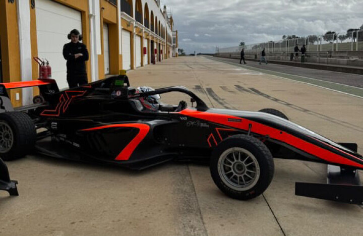 Marcus Ahlmann Sæter begynner å vende seg til Formel 4-tilværelsen.