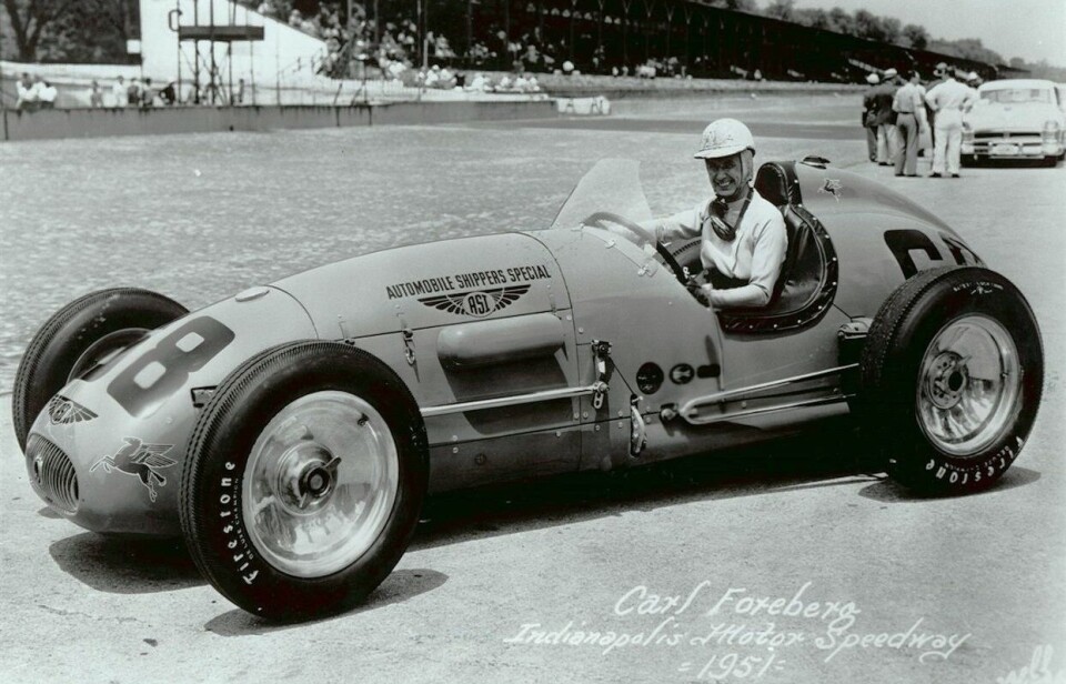 Carl Forberg før starten av Indianapolis 500 i 1951.