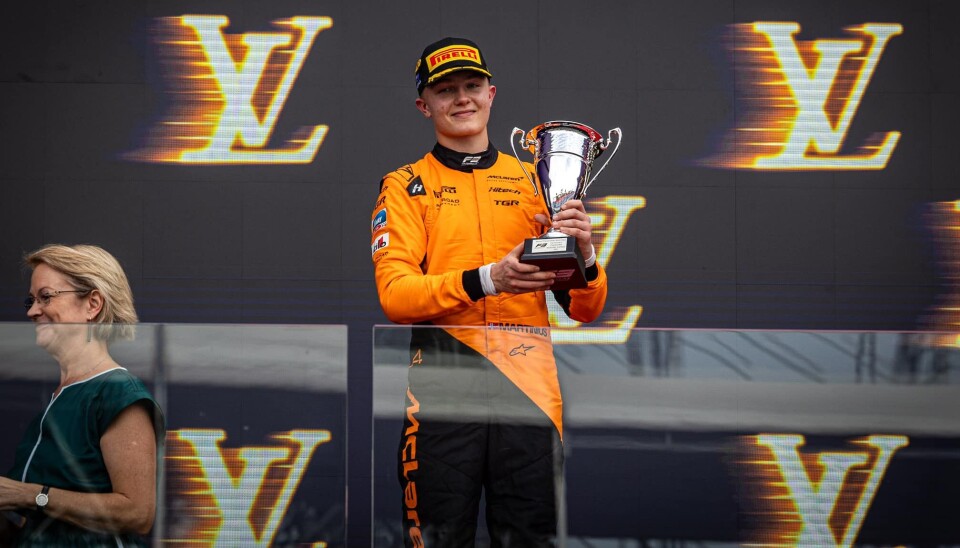 Han åpnet sesongen med pallplass, sin tredje totalt i Formel 3. Men også kvalifiseringstempoet «på en dårlig dag» hjalp han til verdifulle poeng også i hovedløpet. Slik oppsummerer 19-åringen årets første løpshelg for Parc Fermés lesere.