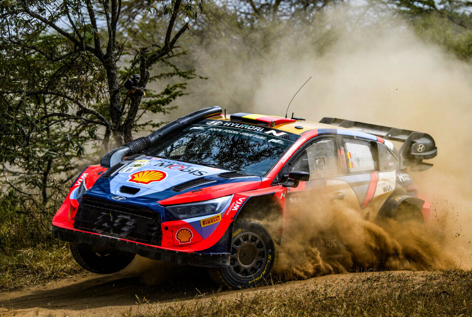 Hyundai-teamet har slitt med å holde følge med Toyota i Kenya,