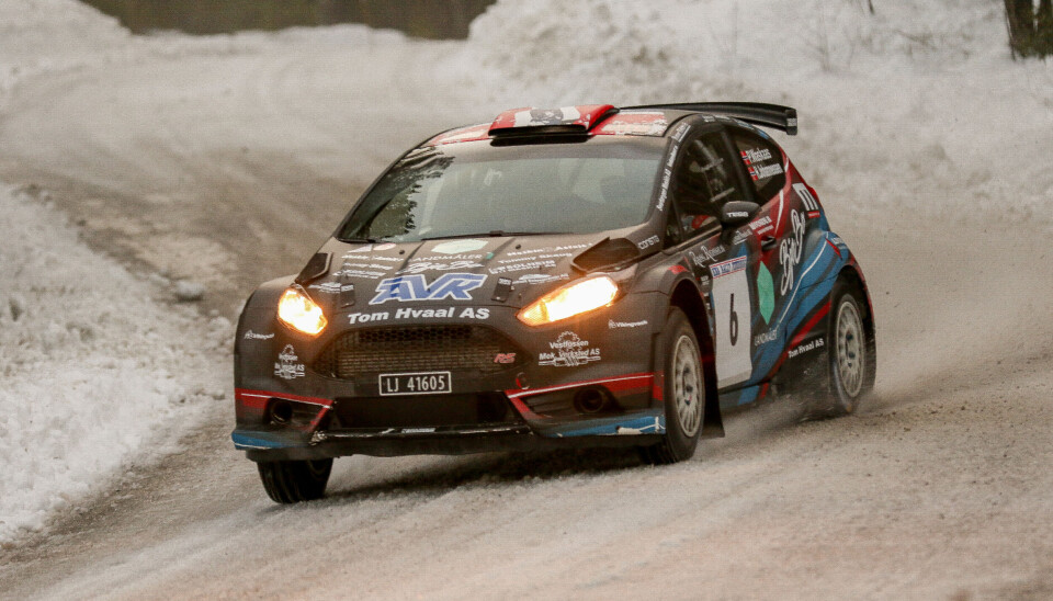 Petter Sæves Waskaas og Henrik Ø. Johannessen i aksjon fra Rally Finnskog tidligere i vinter.