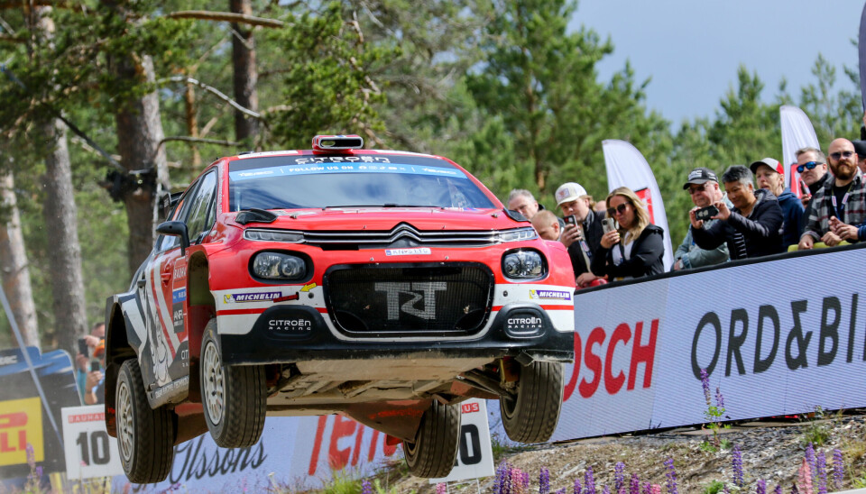 Mads Østberg i velkjent stil over Colin's Crest i fjor. Han blir langt ifra den eneste norske på startstreken også i år.