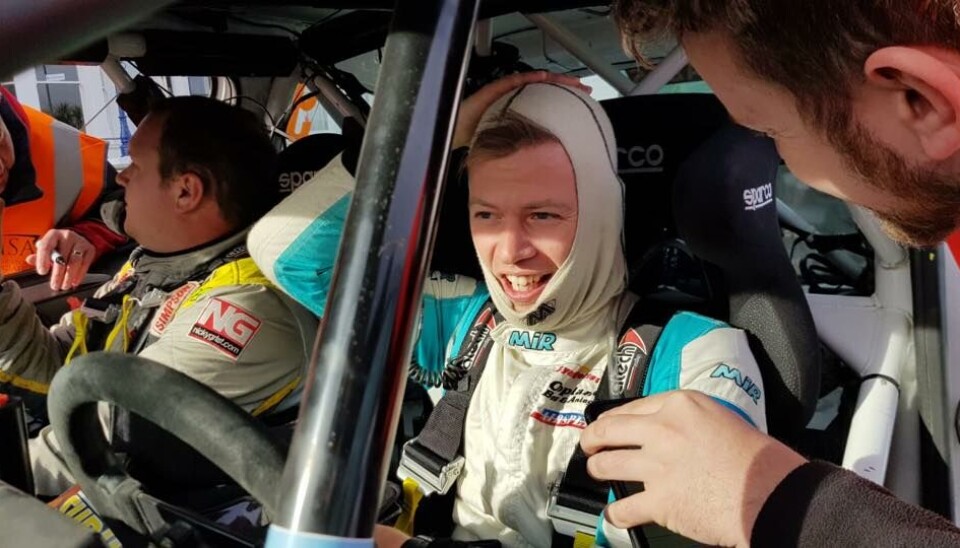 Steve Røkland og Dai Roberts fra da de sikret tittelen som britiske rallymestere tilbake til 2018. Et mesterskap og flere opplevelser som henger igjen svært høyt på Røkland etterhvert svært innholdsrike og suksessrike karriere.