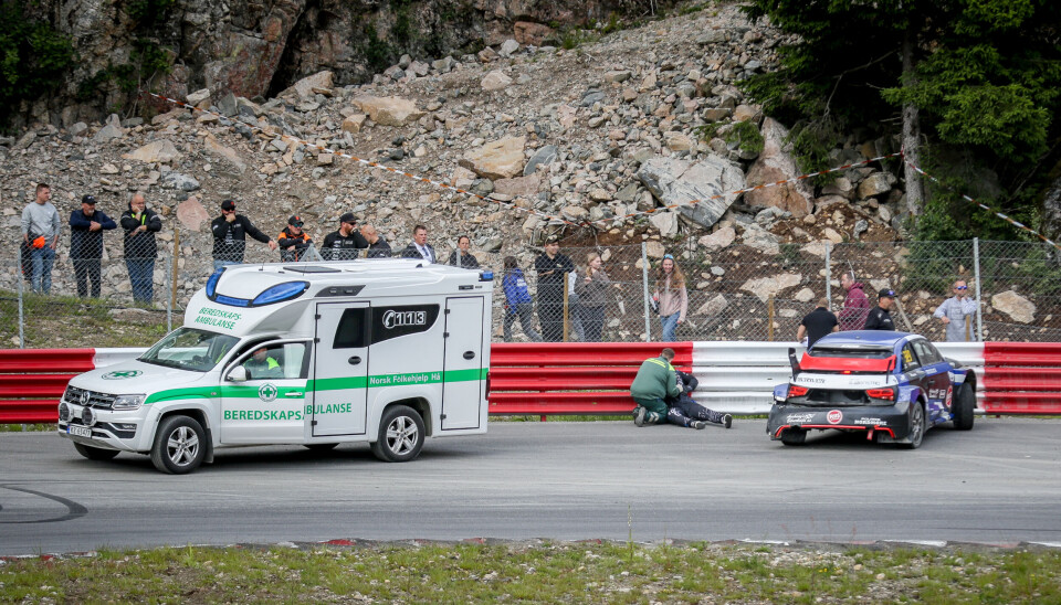 Her får Andreas Aarhaug etterlengtet hjelp av banens medisinske personell etter at han først ble slått i svime, før han merket at han slet kraftig med pustne da han våknet til seg selv igjen. Uten at løpet i mellomtiden hadde blitt stoppet. Aarhaug selv gitt samtykke i at bildet fra denne situasjonen publiseres.
