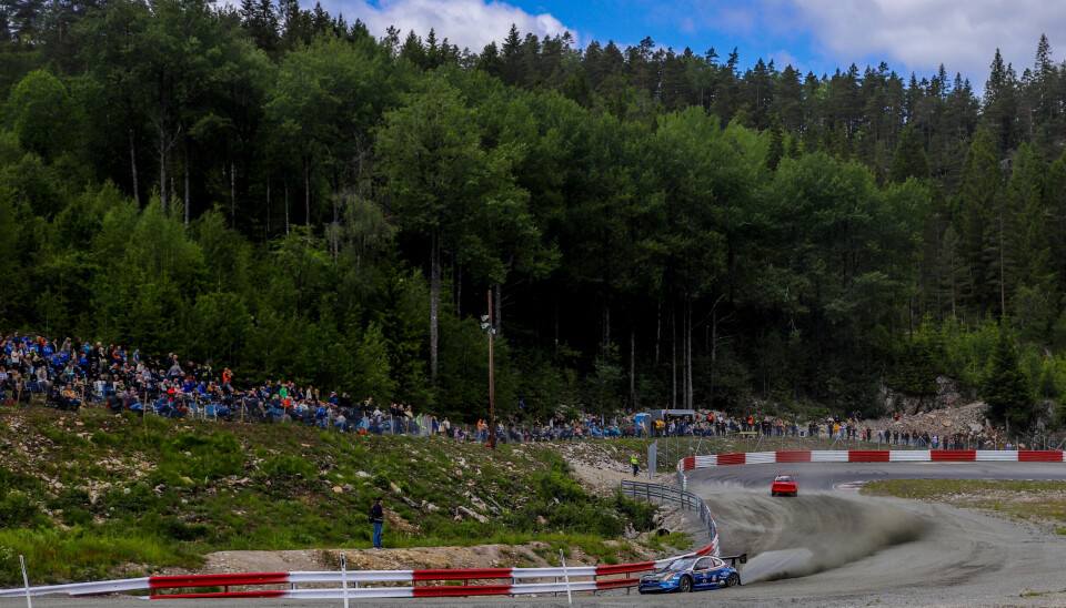 NM-runden på Konsmo kunne by på fantastiske omgivelser med godt vær, et solid oppmøte fra publikum og mye action ute på deres nyutviklede banetrasé som høstet mange lovord fra førere og tilskuere.