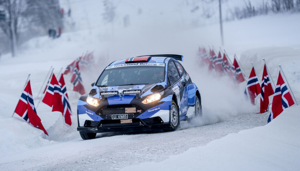 Jens Hvaal og Johannes Rafoss under Sigdalsrally i 2024, i deres andre rallyløp sammen i en R5-bil. – Galskap, er Jens' egne ord på prosjektet.