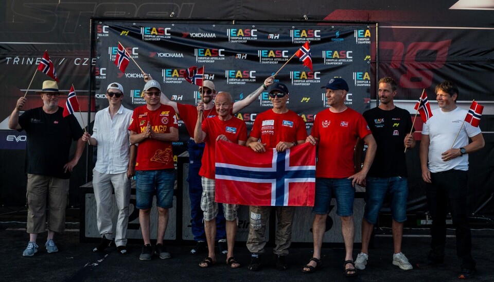 Ni norske førere var på plass for å forsvare de norske fargene under EM i autoslalåm. Hjemme i Norge er sporten i vekst.