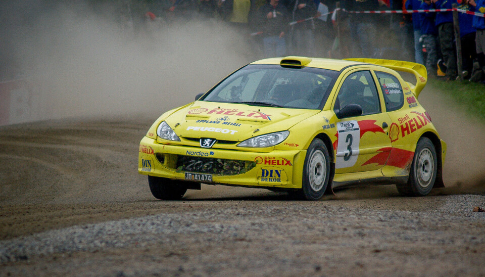 Tord Linnerud fra Rally Hedemarken 2006 i sin godt gjenkjenbare Peugeot 206 WRC. Dette løpet ble hans siste pallplass i en NM-runde der han ble nummer tre.