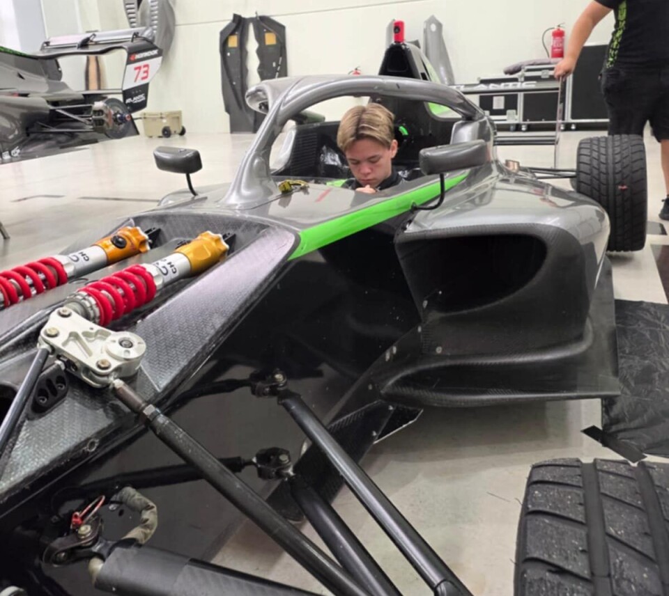 17-åringen følte seg så til de grader hjemme i cockpiten på Formel 4-doningen til GSR.