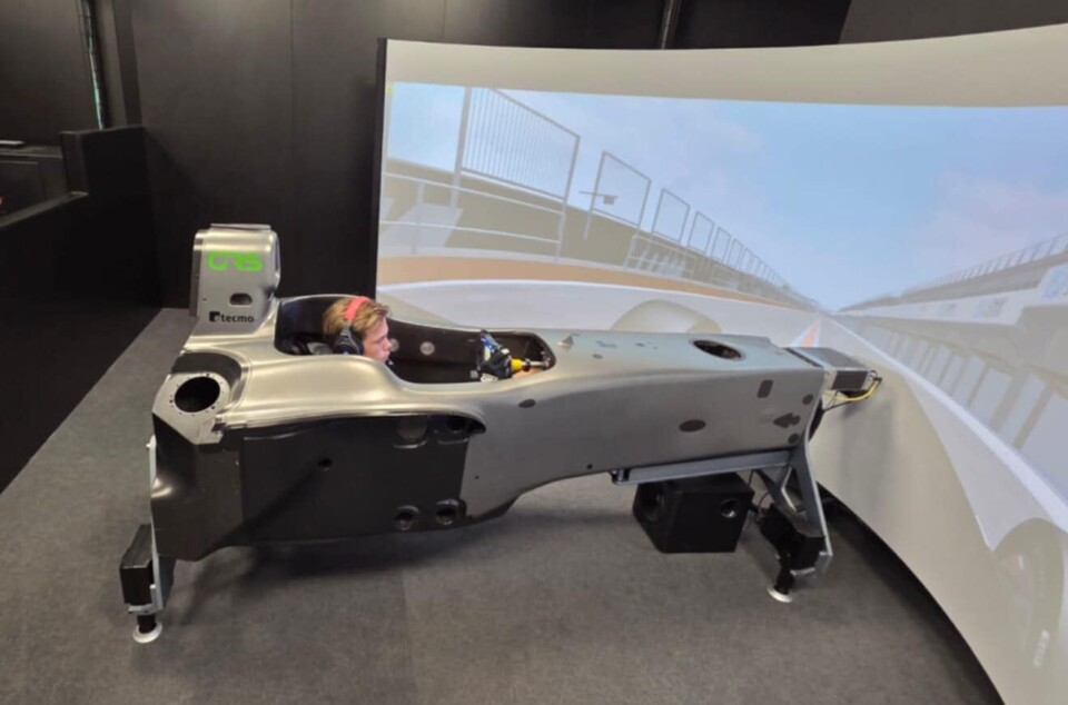 Vegard Klemetsen fikk svært verdifull oppladning til testen med den høyavanserte simulatoren som GSR og MP Motorsport benytter seg av.