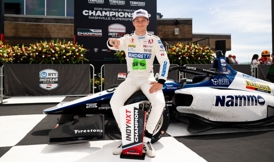 Søndag kjørte Dennis Hauger sitt siste IndyNXT-løp. Fortsatt mangler vi bekreftelsen, men nå virker det å være et tidsspørsmål før IndyCar-kontrakten for neste sesong er et faktum.