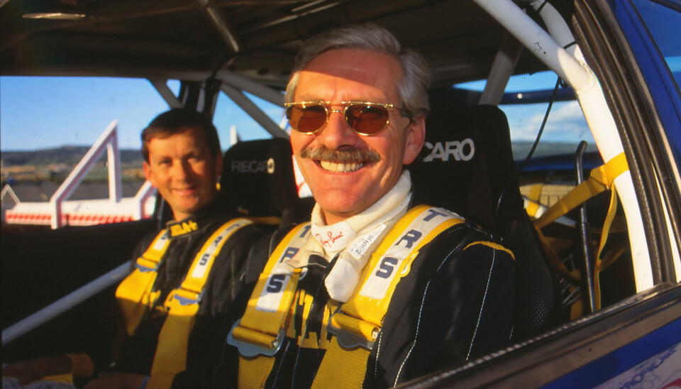 Valter Christian Jensen og Erik Pedersen på tidlig 90-tall i en Ford Sierra RS Cosworth. Sammen fikk de mer enn 30 år i rallybilen, med helt spesielle opplevelser både innenlands og utenlands. For Erik lever rallylivet nå videre, selv om han mistet sin trofaste følgesvenn før sommeren etter lengre tids sykdom.
