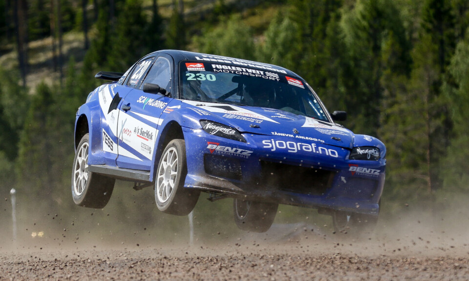 Petter J. Fuglestveit har ikke kjørt rallycross i mange år, og nå er den unge sørlendingen på full fart på vei mot NM-gull. Men det skal fortsatt kjøres.