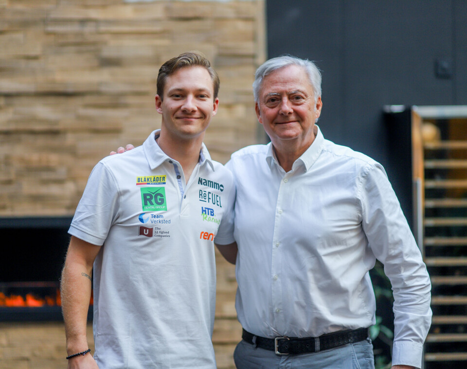 Dennis Hauger sammen med manager Harald Huysman.