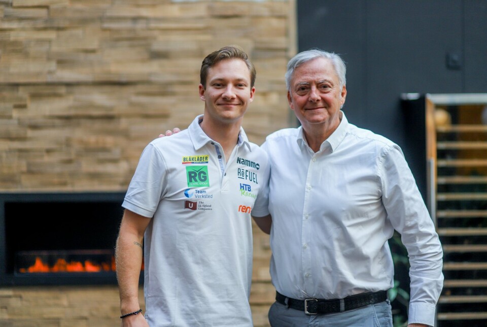 Amerikalinjen, Oslo, 23. september 2025: Dennis Hauger presenterer sine planer for 2026-sesongen. Han skal kjøre IndyCar for Dale Coyne Racing, på utlån fra Andretti Global. Her sammen med manager Harald Huysman.