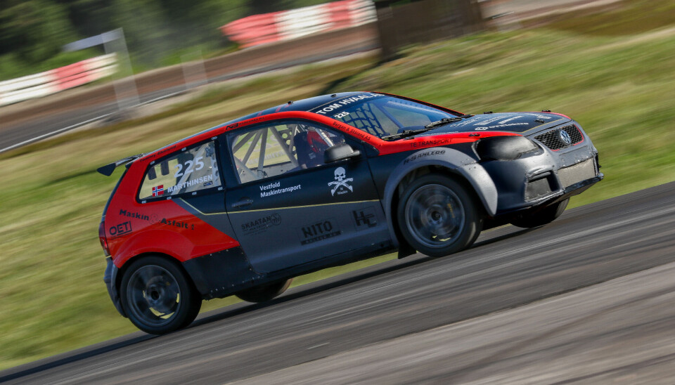 Medaljen glapp i Rallycross-NM for Mats W. Marthinsen, som forsøke seg i en høyere klasse med mindre motor. Men i en nokså ukjent gren for Mats som bakkeløp, så skulle alt virkelig stemme da det gjaldt som mest - mot sine egne odds.