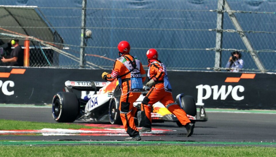 Dramatiske scener fra Mexico City Grand Prix forrige helg. Men nå er det aktører som mener at Liam Lawson selv ikke er 100 prosent uskyldig i at dette endte med å bli en skummel situasjon.